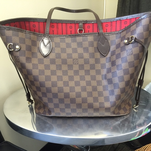 Louis Vuitton tote bag in brown