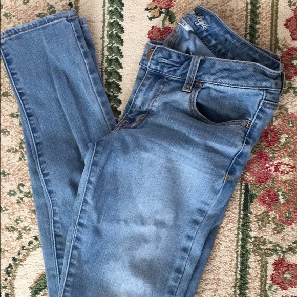 American Eagle super stretch skinny jeans