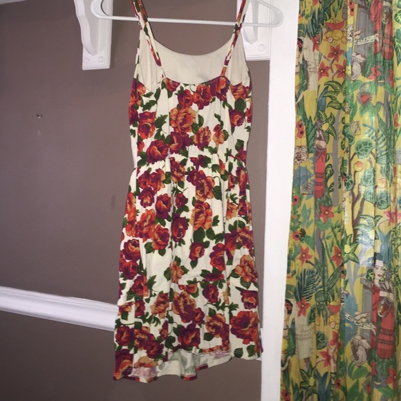 Dress - Picture 3 of 3