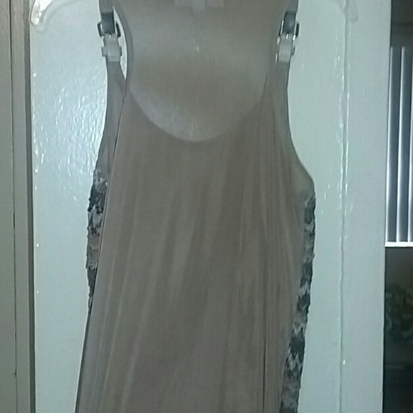 Semi formal top - Picture 2 of 2