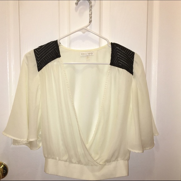 White Top 💎 - Picture 2 of 4