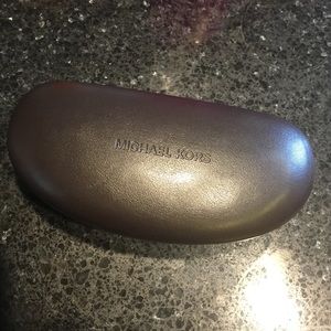 Michael kors sunglass case