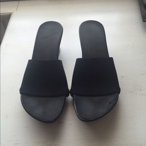 Onesole wedges with interchangeable tops