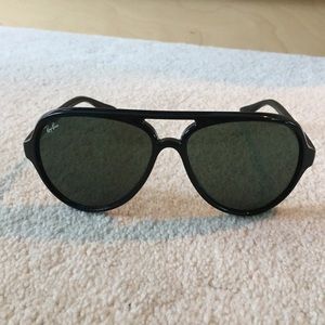 Brand New Ray-Ban Cats 5000 Sunglasses Black/Grey