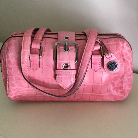 Dooney & Bourke Handbags - ⬇️SALE⬇️🌷DOONEY & BOURKE Satchel PINK handbag🌷