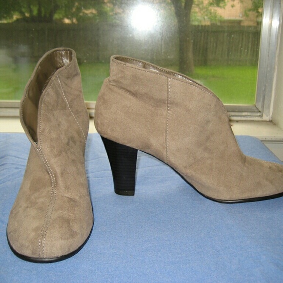 Ash gray booties
