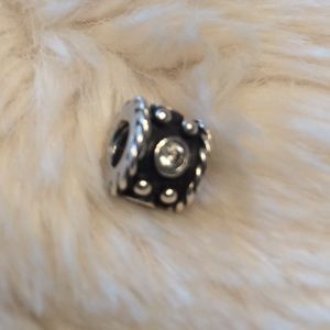 PANDORA SILVER OXY CROWN CHARM