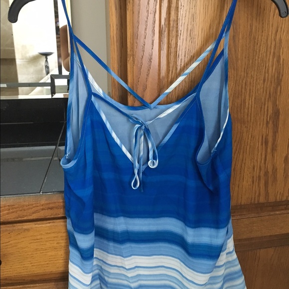 ❌SOLD❌blue and white strappy top - Picture 3 of 3