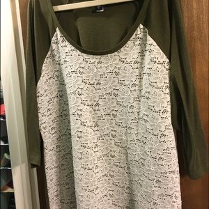 Torrid 3/4 sleeve olive green lace front top