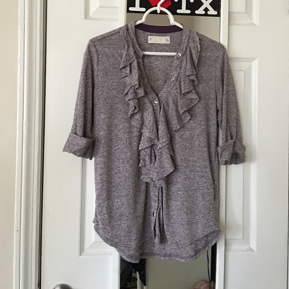 Tjmaxx lavender top. Size L.