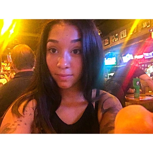 Meet your Posher, Damauris