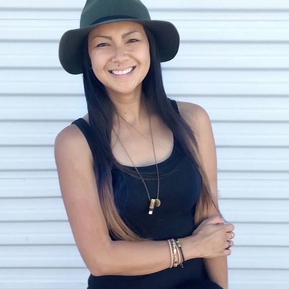 Bullet Fighting Hunger Necklace - Picture 4 of 4