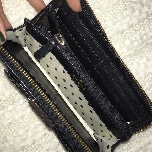 Kate Spade Primerose Hill Patent Nisha Wallet - Picture 3 of 4