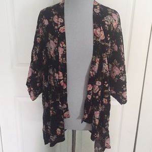 Flowy Floral Kimono