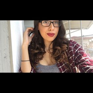 Meet your Posher, Denisse