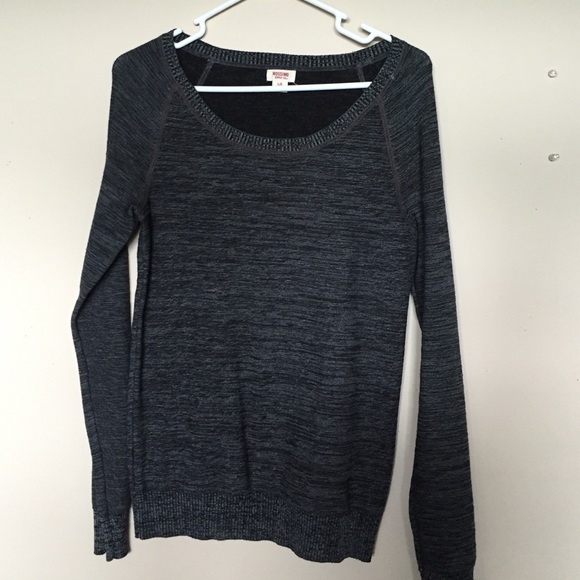 NWOT stretchy target top
