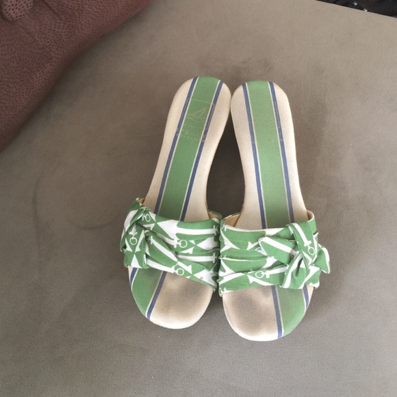 Adorable SPERRY WEDGE!! Size 8 - Picture 2 of 4