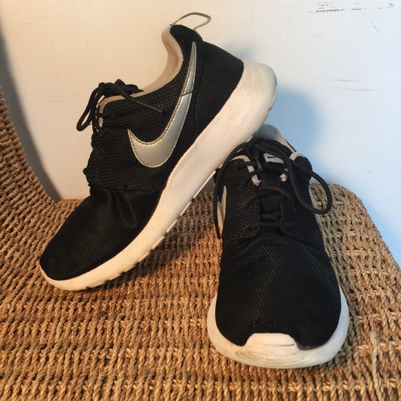 Nike Roshe sneakers
