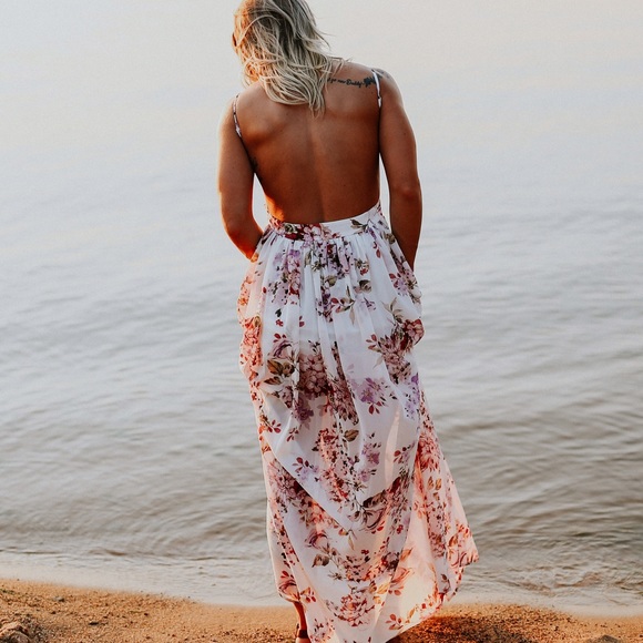Last one!✨HP✨💐Floral Open Back Maxi - Picture 2 of 4