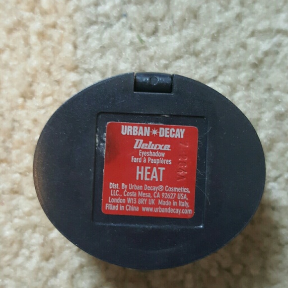 URBAN DECAY eyeshadow - Picture 3 of 4