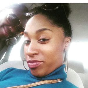 Meet your Posher, Tyeshia