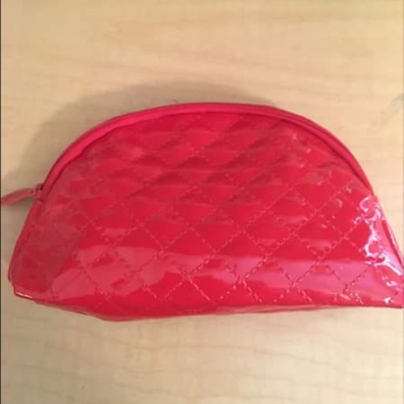 Red bag - Picture 1 of 1