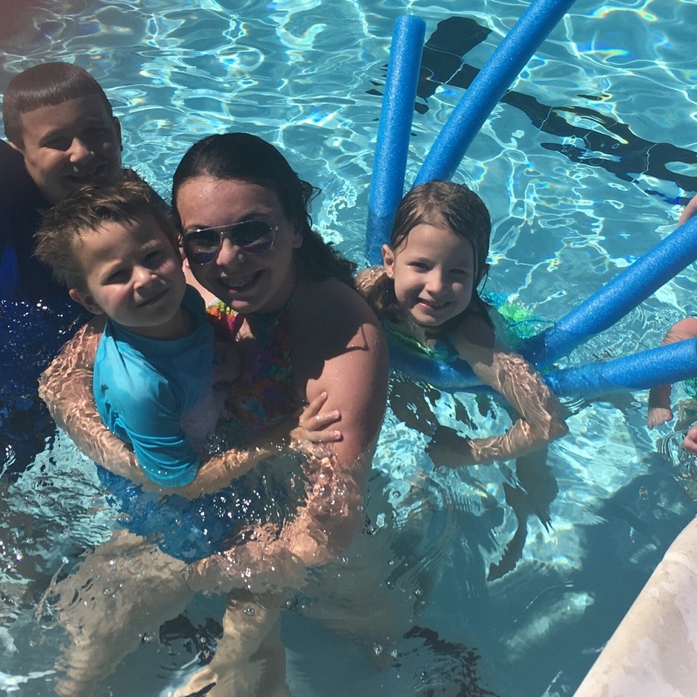 Meet your Posher, Caroline