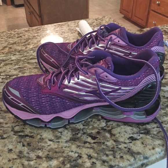 mizuno wave prophecy 5 2016