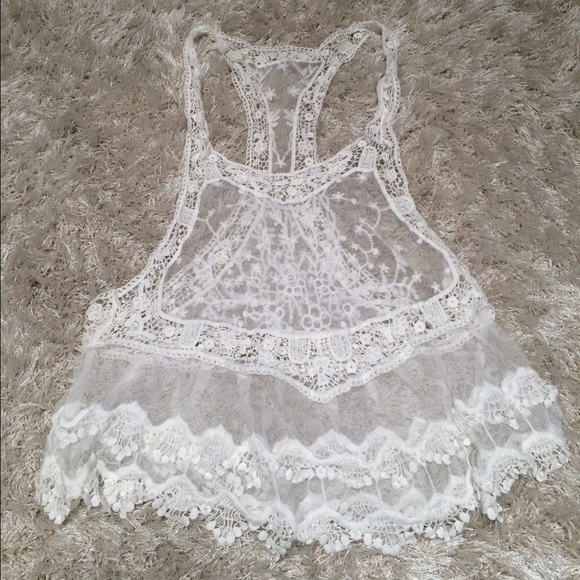 ‼️LAST 1 ‼️White Lace Crochet Swimcover or Top - Picture 2 of 3