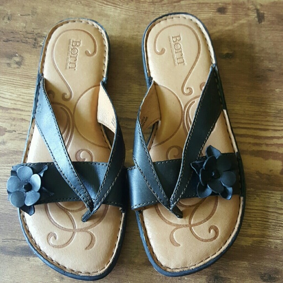 Born sandal