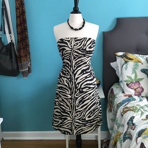Zebra print fitted strapless dress