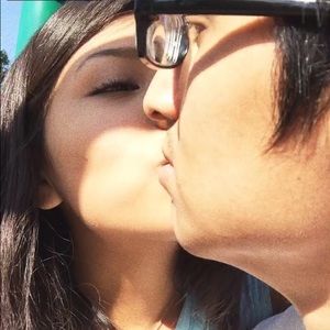 Meet your Posher, Val