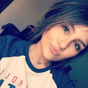 Meet your Posher, Daniela