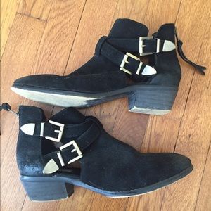 Steve Madden Cutout Cinch Booties size 9.5