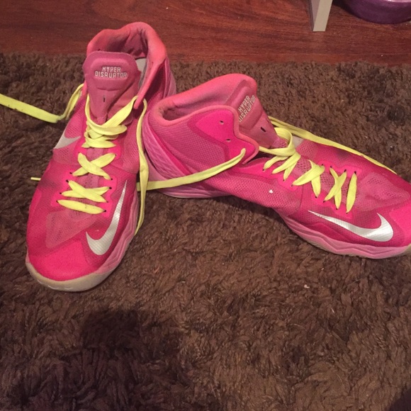 Women's Nike basketball shoes