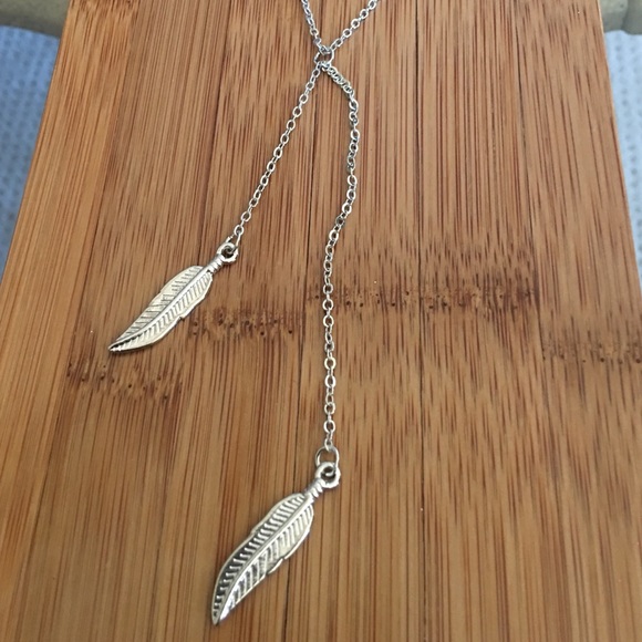 Feather Necklace - Picture 2 of 3