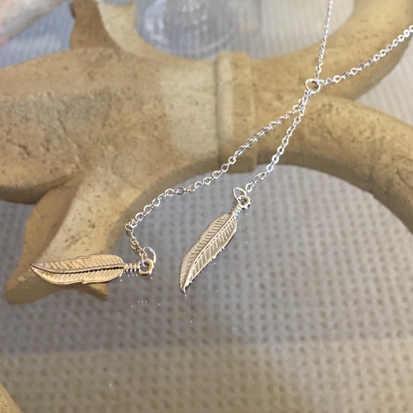 Feather Necklace - Picture 3 of 3
