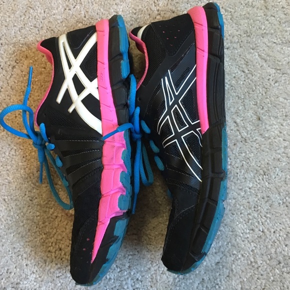 Asics running shoes - Picture 2 of 3
