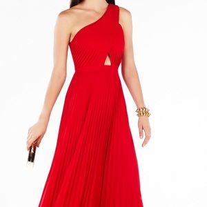 BCBG Gwendolyn one-shoulder pleated gown
