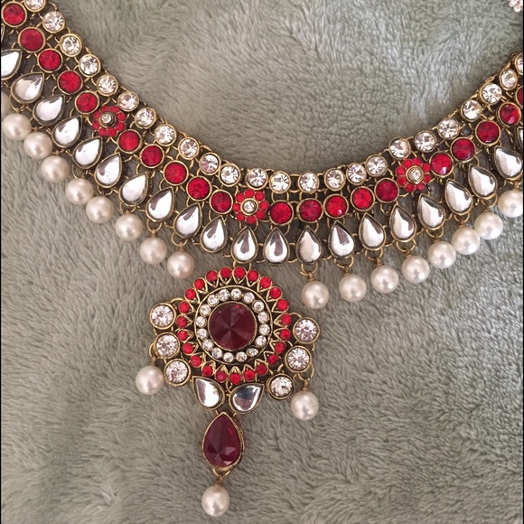 Jewelry Set - Picture 3 of 4