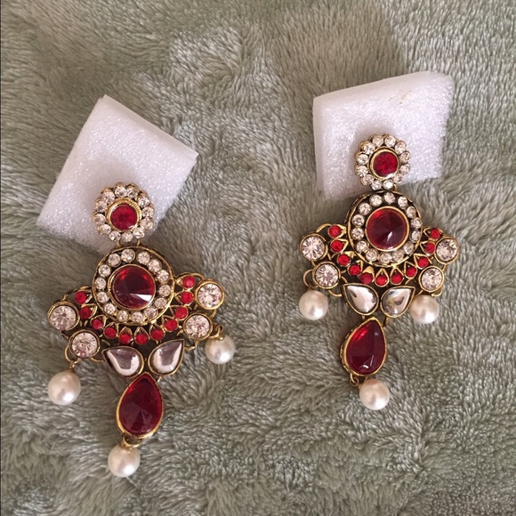 Jewelry Set - Picture 4 of 4