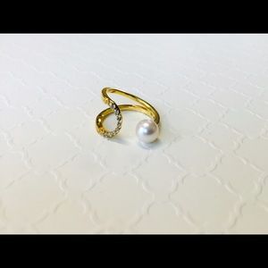 Gold Philosophy Swarovski Pearl and Gold Ring