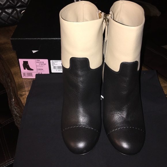 ๐SOLD ON TRADESY ๐NIB Chanel 15A Ankle Booties - Picture 2 of 4