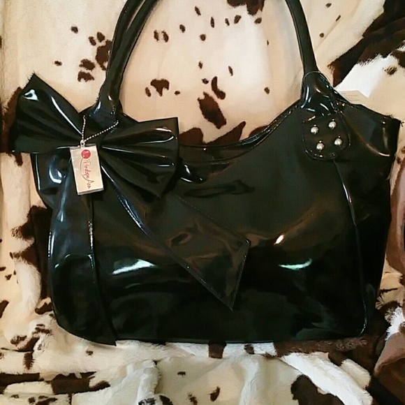 Medium sized purse