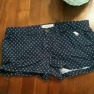 A & F polka dot shorts