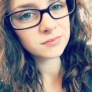 Meet your Posher, Melina