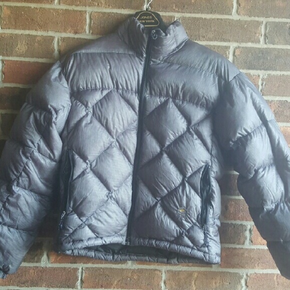 MOUNTAIN HARDWARE down filled coat