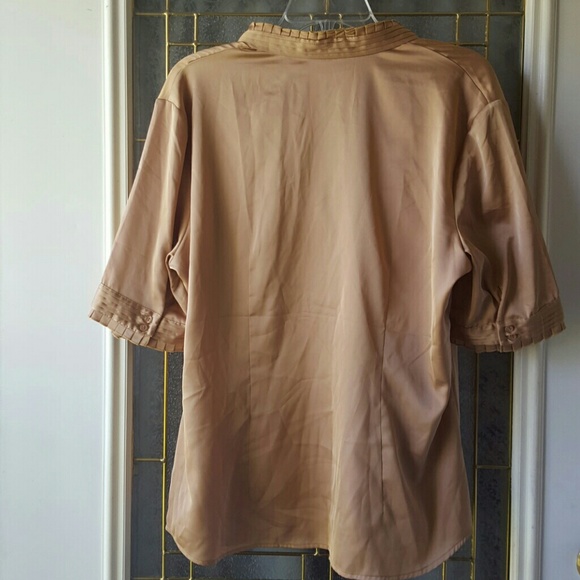 Top - Picture 2 of 2