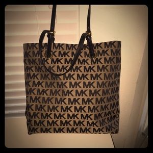 Michael Kors canvas logo "Jetset" tote