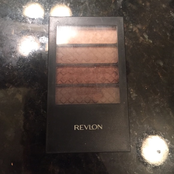 Revlon eye palette